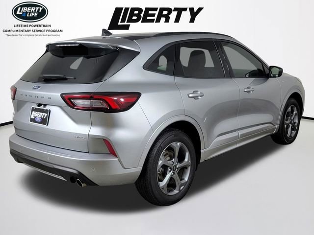 Certified 2023 Ford Escape ST-Line w/ Tech Pack #1 AWD/4WD image 3