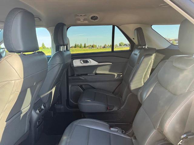 Certified 2025 Ford Explorer Active w/ Active Comfort Package AWD/4WD image 34