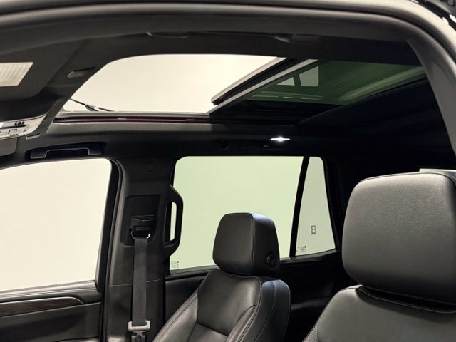 Used 2021 Chevrolet Tahoe LT w/ LT Signature Plus Package RWD image 28
