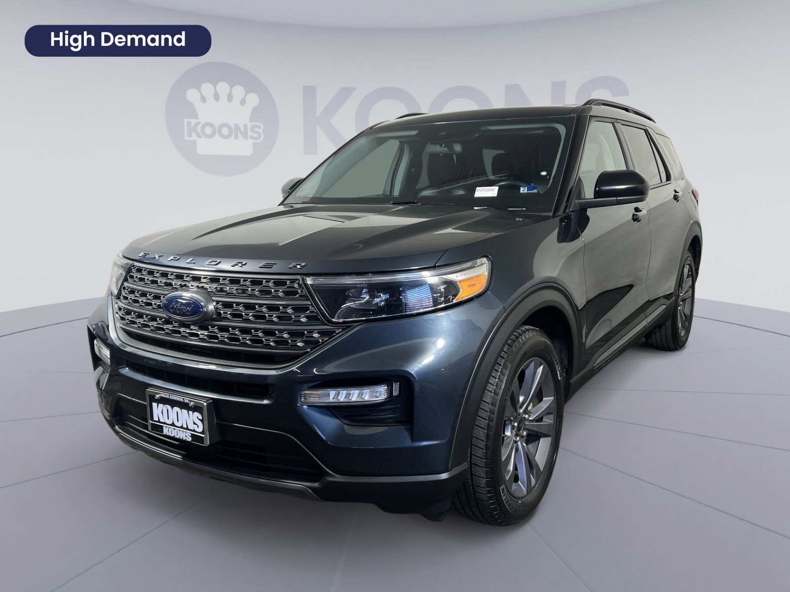 Certified 2022 Ford Explorer XLT w/ Equipment Group 202A