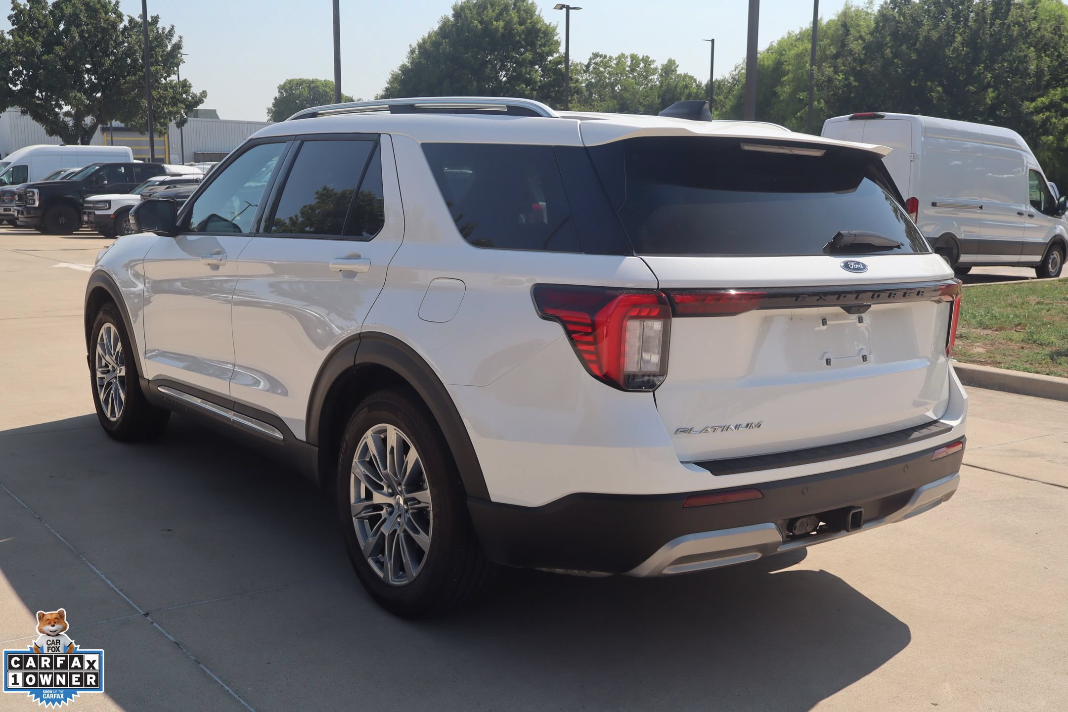 Certified 2025 Ford Explorer Platinum RWD image 6