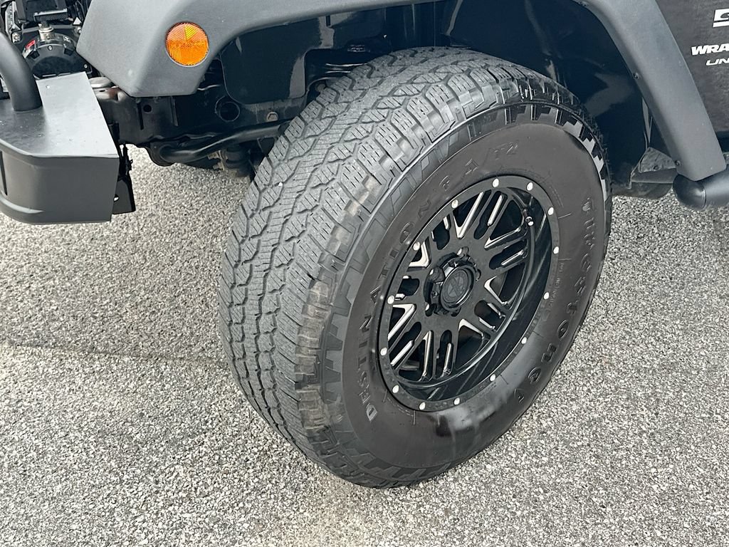 Used 2018 Jeep Wrangler Unlimited Sport S AWD/4WD image 24