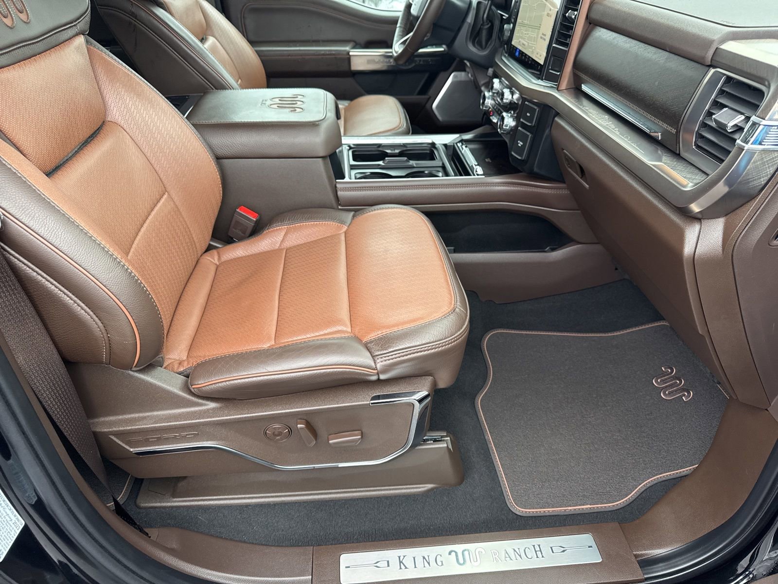 Certified 2024 Ford F350 King Ranch w/ Chrome Package image 37