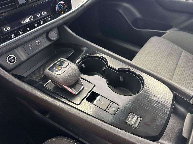 Used 2022 Nissan Rogue SV FWD image 31