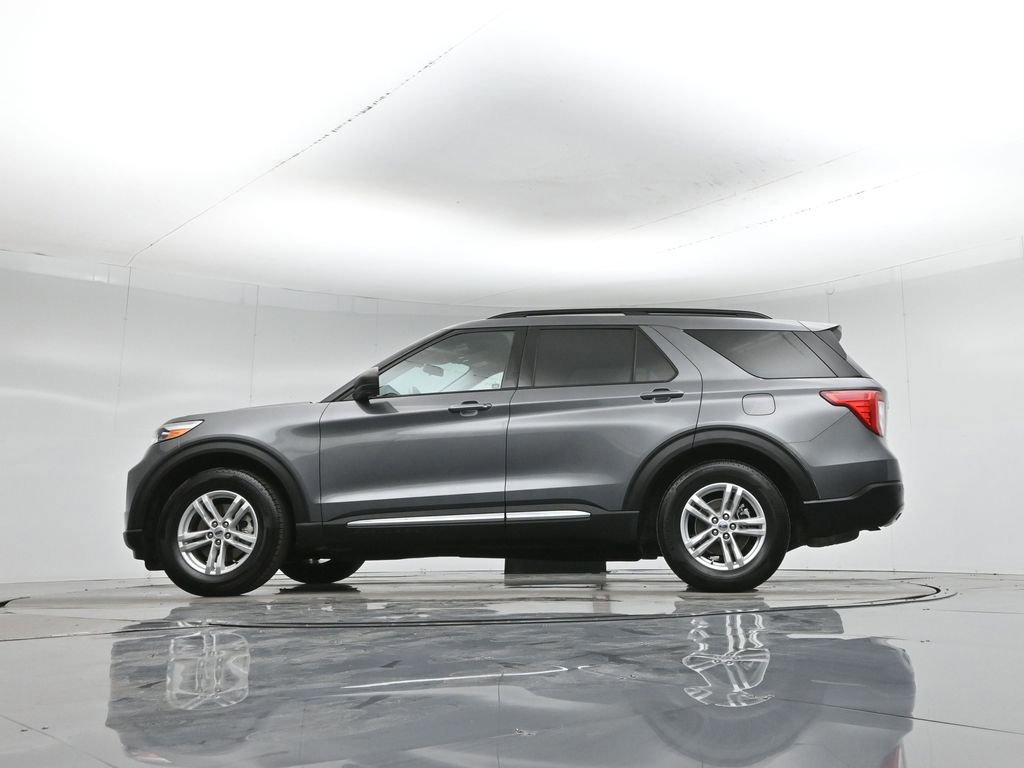 Certified 2021 Ford Explorer XLT image 24