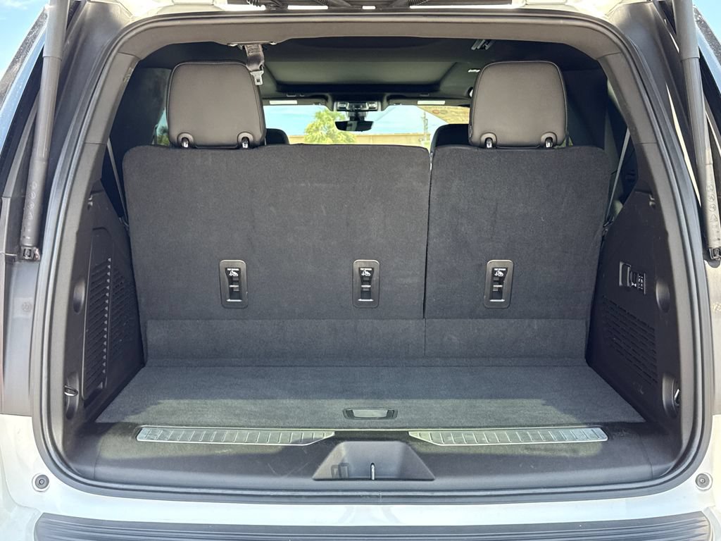 Used 2021 GMC Yukon Denali w/ Denali Premium Package RWD image 29