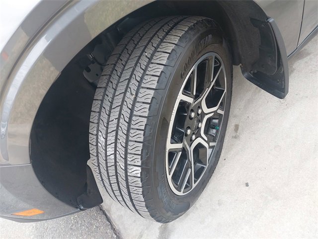 Certified 2025 Ford Maverick Lariat w/ 4K Tow Package image 30