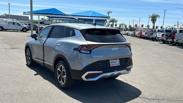 Used 2023 Kia Sportage LX AWD/4WD image 5