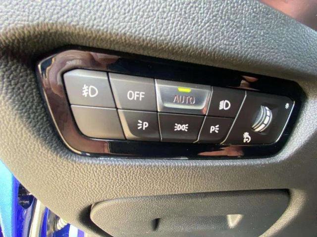 Used 2019 BMW 330i xDrive Sedan w/ M Sport Package image 20