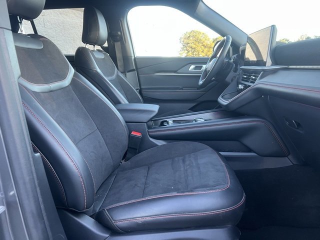 Certified 2025 Ford Explorer ST image 6