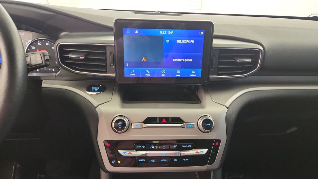 Certified 2022 Ford Explorer XLT w/ Equipment Group 202A image 14