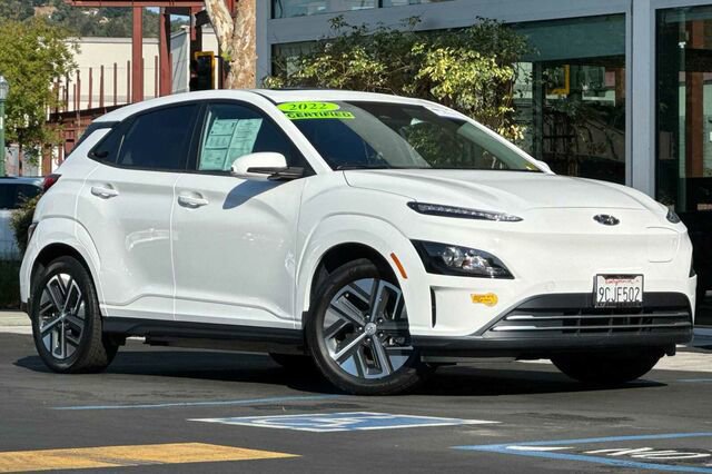 Used 2022 Hyundai Kona SEL w/ Convenience Package image 2