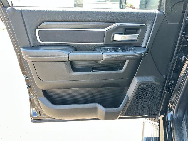 Used 2025 RAM 3500 Big Horn AWD/4WD image 11
