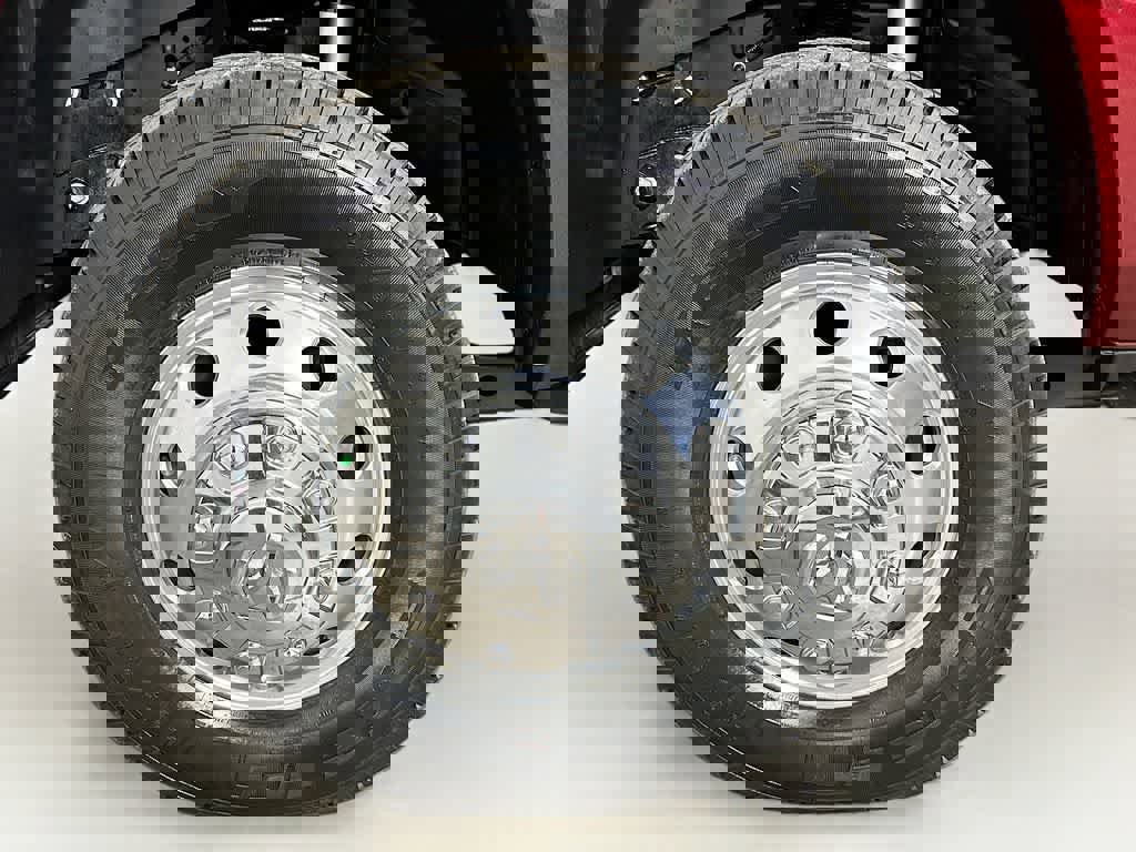 Used 2024 RAM 3500 Limited image 11