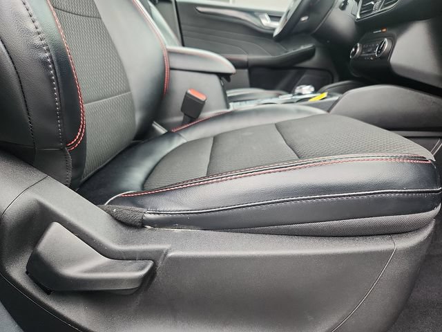 Certified 2023 Ford Escape ST-Line AWD/4WD image 33