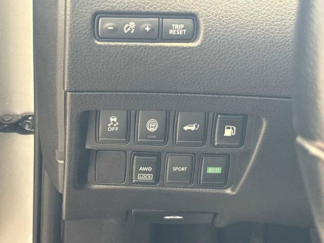 Used 2020 Nissan Rogue SV image 16