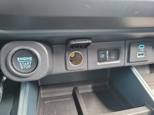 Certified 2023 Ford Maverick Lariat w/ Lariat Luxury Package FWD image 29