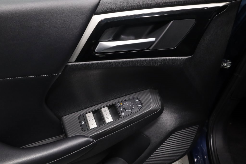 Used 2024 Mitsubishi Outlander SE image 23