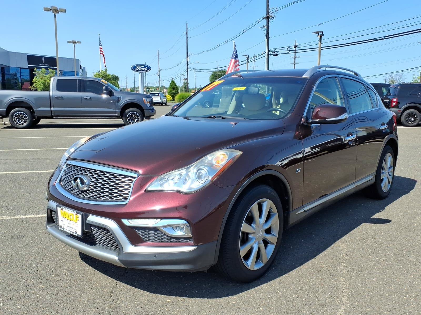 Used 2017 INFINITI QX50 AWD w/ Premium Plus Package image 3