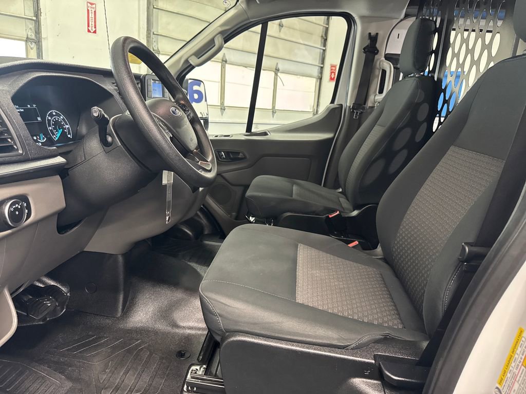 Certified 2025 Ford Transit 250 Low Roof w/ Exterior Upgrade Package RWD image 30