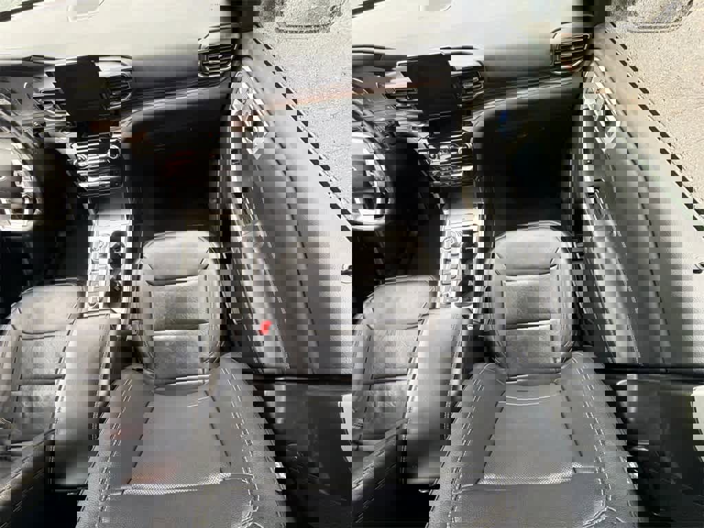 Certified 2023 Ford Explorer Limited image 22