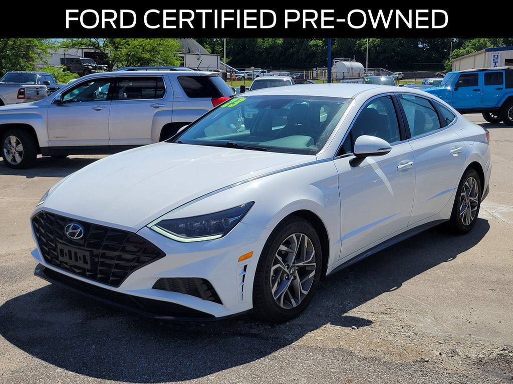Used 2023 Hyundai Sonata SEL w/ Cargo Package FWD image 2