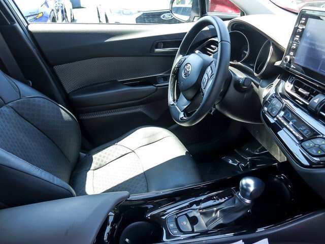 Used 2021 Toyota C-HR Limited FWD image 30