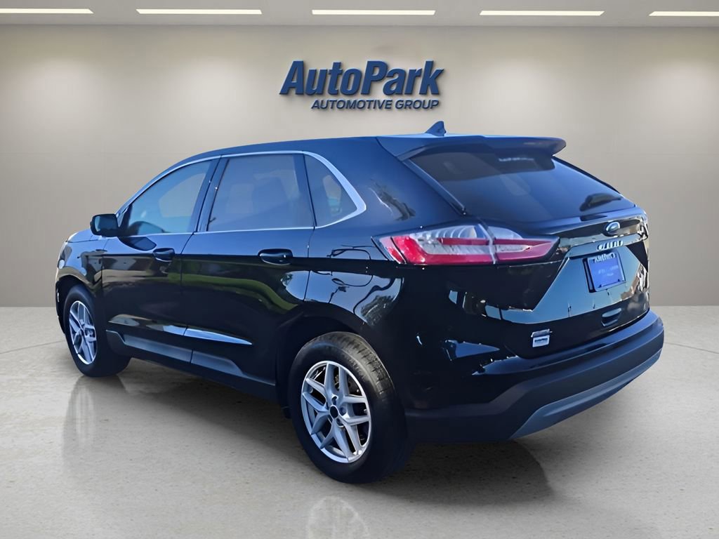 Certified 2024 Ford Edge SEL image 3