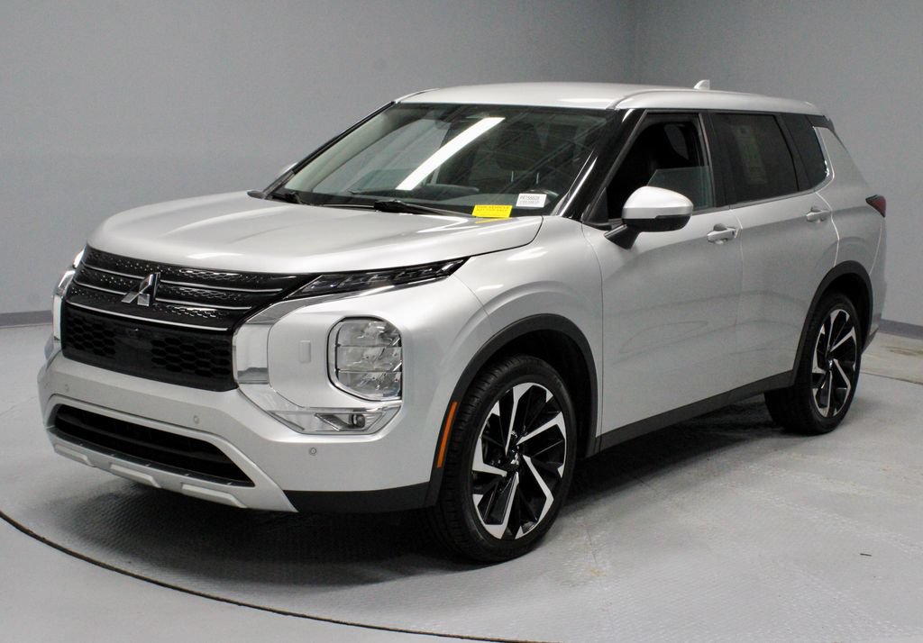 Used 2024 Mitsubishi Outlander SE AWD/4WD image 6