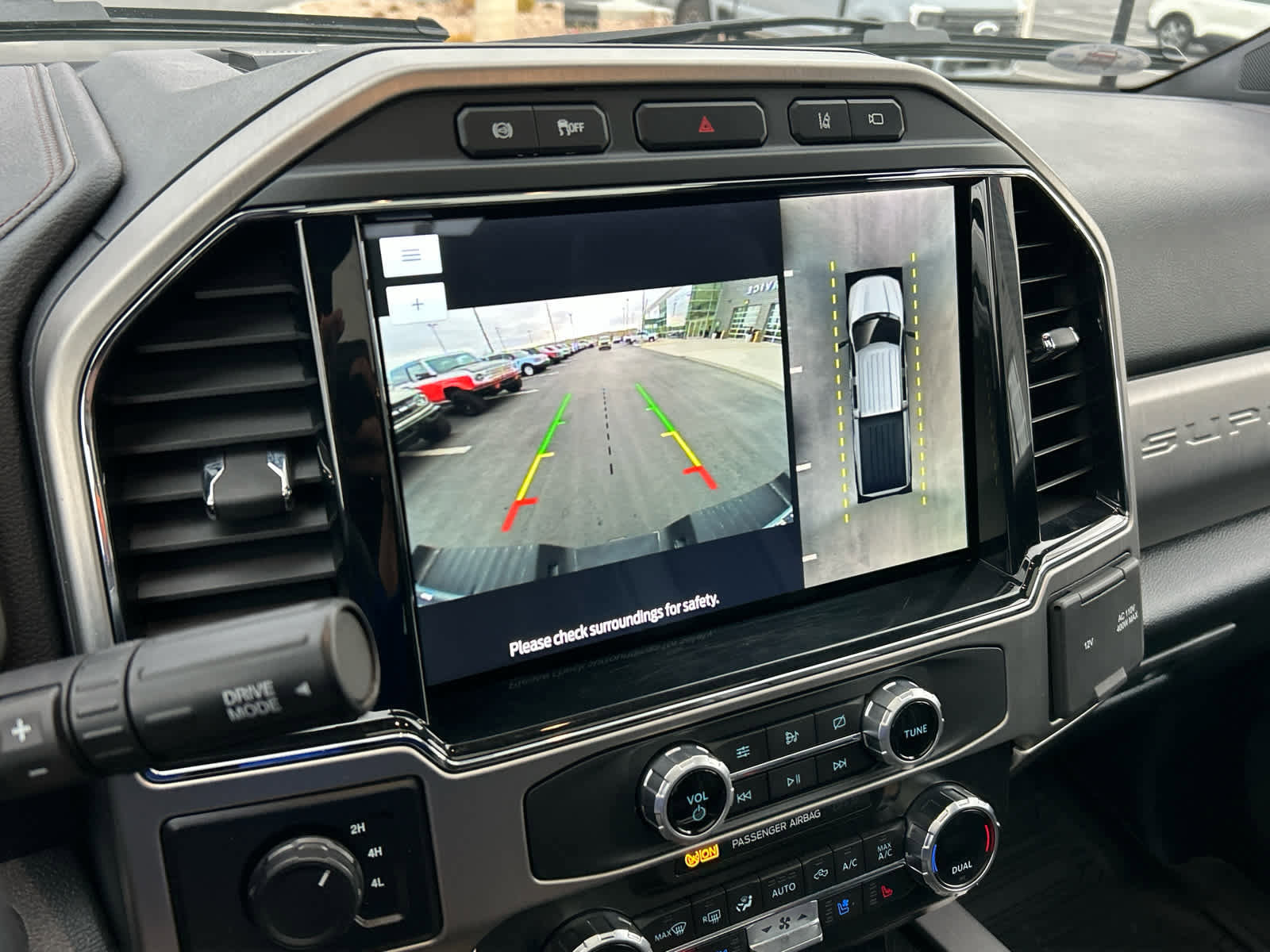 Certified 2022 Ford F350 Platinum image 33