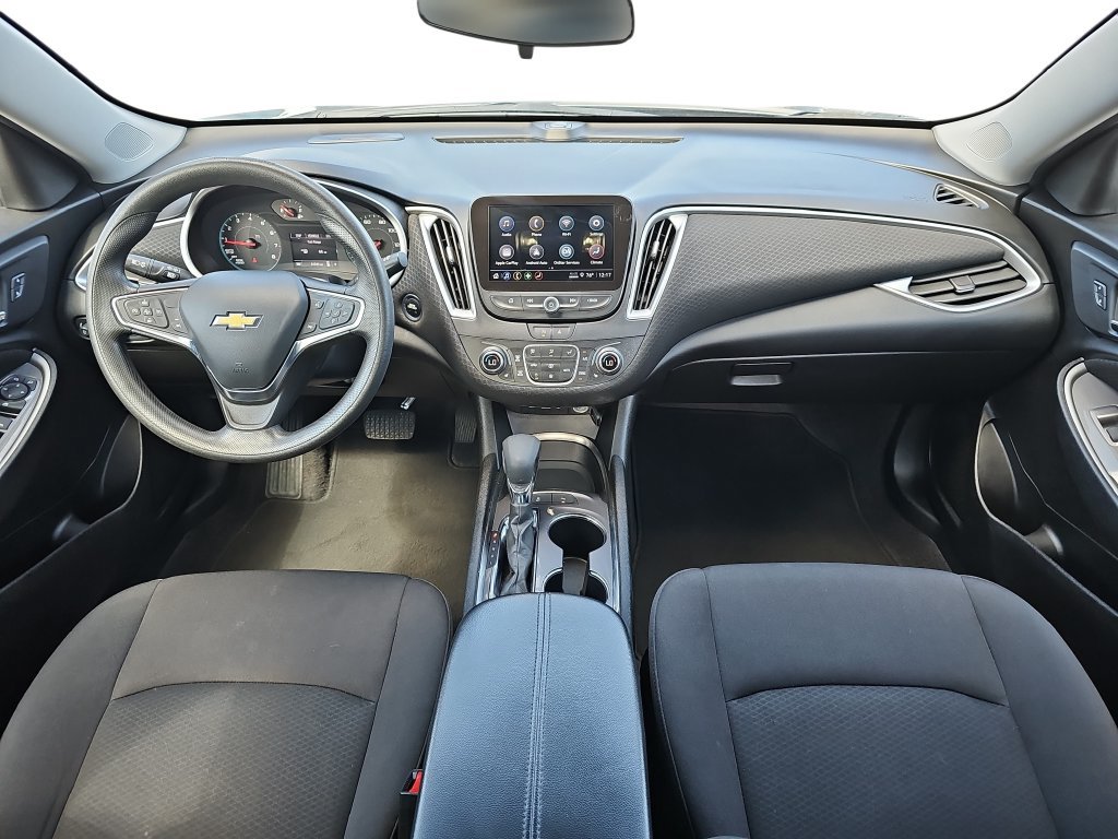 Used 2025 Chevrolet Malibu LT FWD image 9