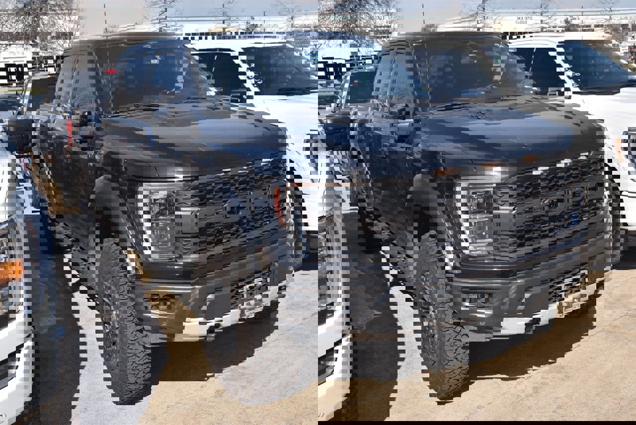 Certified 2023 Ford F150 Raptor w/ Raptor Carbon Fiber Package image 4