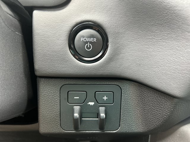 Used 2026 Toyota Sequoia Platinum AWD/4WD image 39