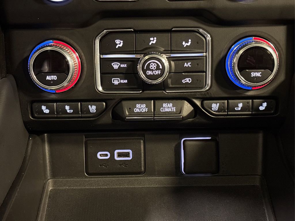 Used 2022 GMC Yukon XL AT4 image 33