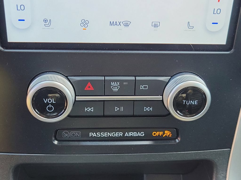 Certified 2024 Ford Edge SEL w/ Convenience Package AWD/4WD image 30