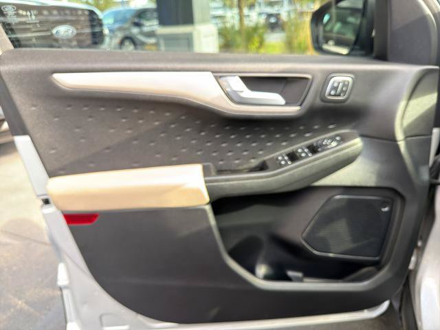 Certified 2020 Ford Escape SEL AWD/4WD image 16