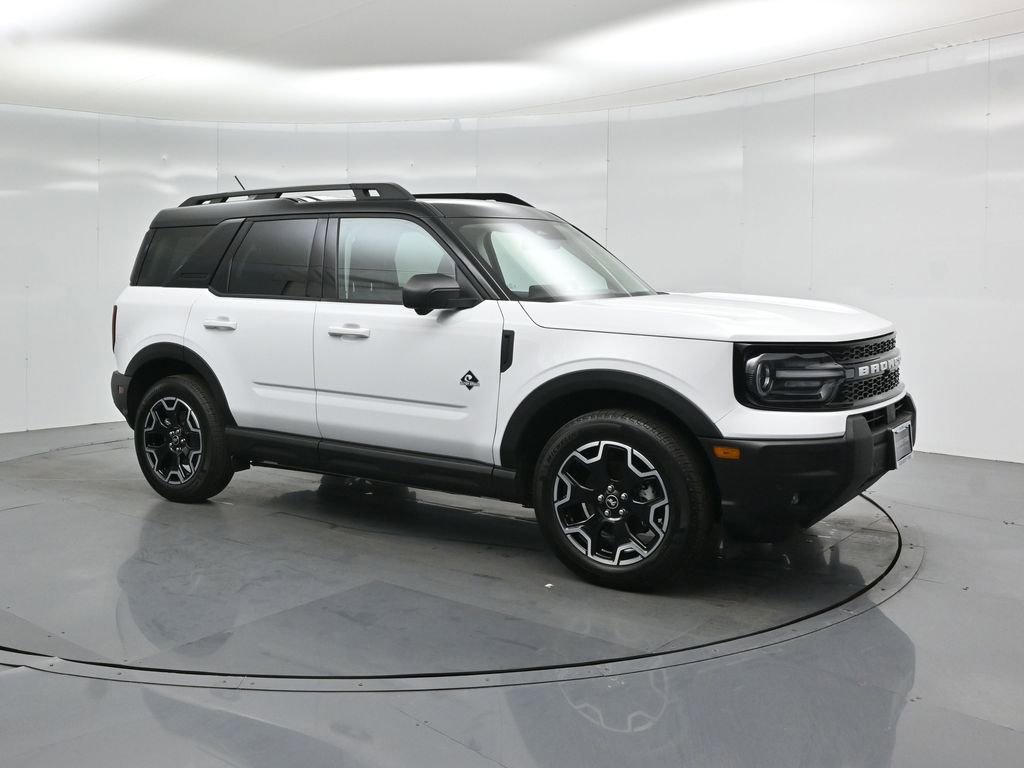 Certified 2025 Ford Bronco Sport Outer Banks w/ Outer Banks Tech Package+ AWD/4WD image 26