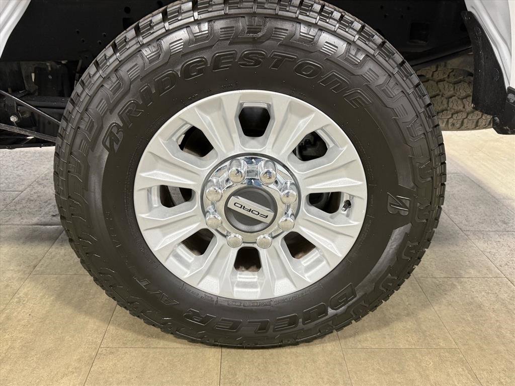 Certified 2022 Ford F250 XLT w/ XLT Value Package image 14
