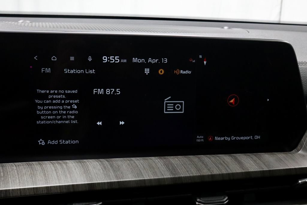 Used 2023 Kia Telluride EX w/ EX Captain's Chair Package FWD image 4