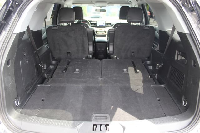 Certified 2024 Ford Explorer XLT w/ Equipment Group 202A AWD/4WD image 18