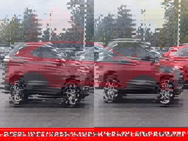 Certified 2024 Ford Edge Titanium image 2