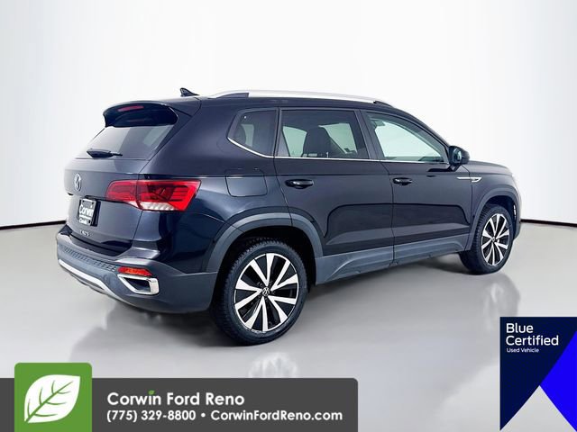 Used 2023 Volkswagen Taos SE w/ Panoramic Sunroof Package image 6