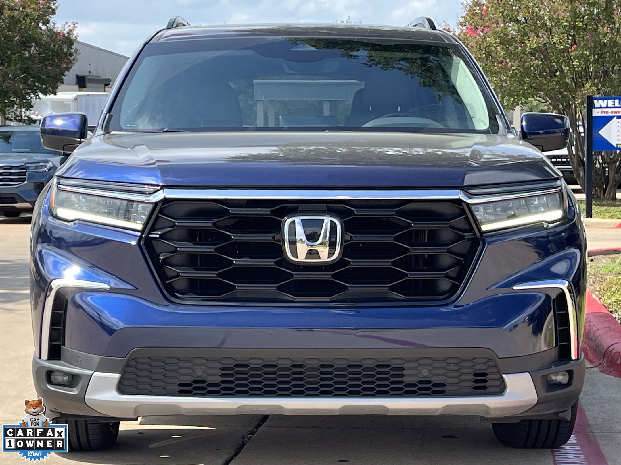 Used 2023 Honda Pilot Touring image 9