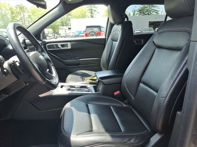 Certified 2020 Ford Explorer XLT w/ Equipment Group 202A AWD/4WD image 13