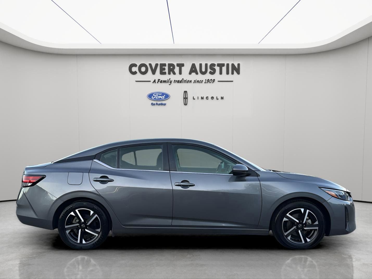 Used 2024 Nissan Sentra SV image 6