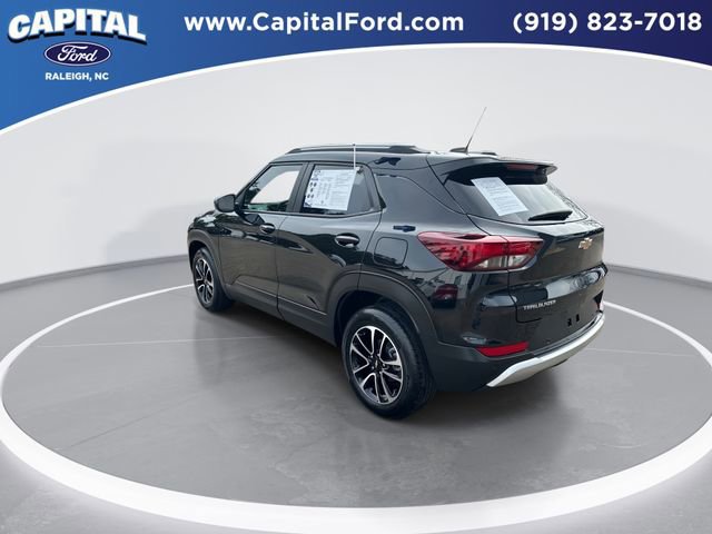 Used 2024 Chevrolet TrailBlazer LT w/ LT Cold Weather Package image 4