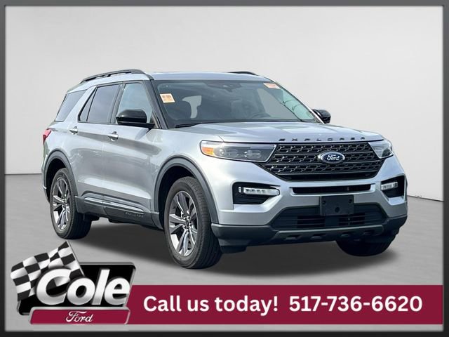Certified 2023 Ford Explorer XLT w/ Equipment Group 202A AWD/4WD image 1