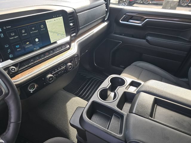 Used 2024 Chevrolet Silverado 1500 LT AWD/4WD image 31