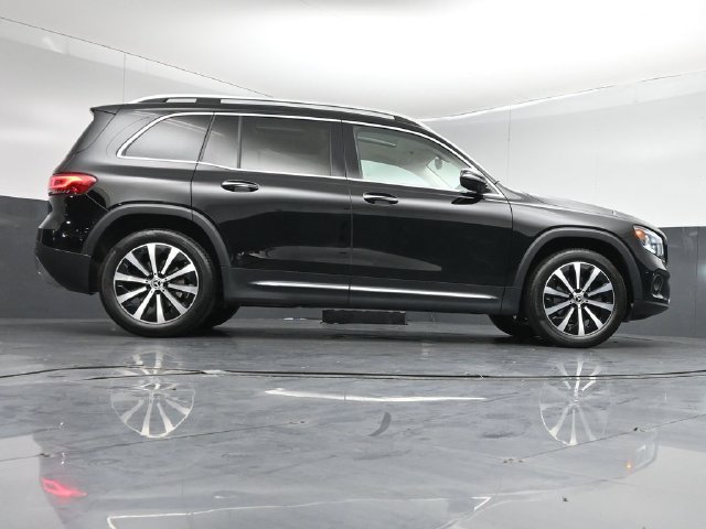Used 2023 Mercedes-Benz GLB 250 4MATIC image 44