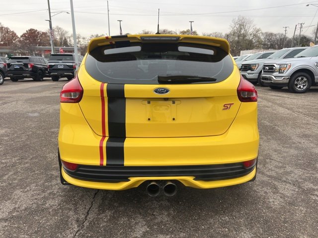Certified 2017 Ford Focus ST image 3